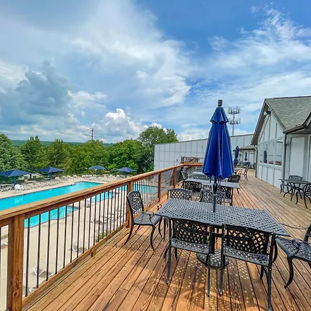 Unique Roundhouse: Hot Tub-Game Room-Firepit&More! Bushkill Exterior foto