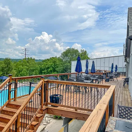Unique Roundhouse: Hot Tub-Game Room-Firepit&More! Bushkill Exterior foto