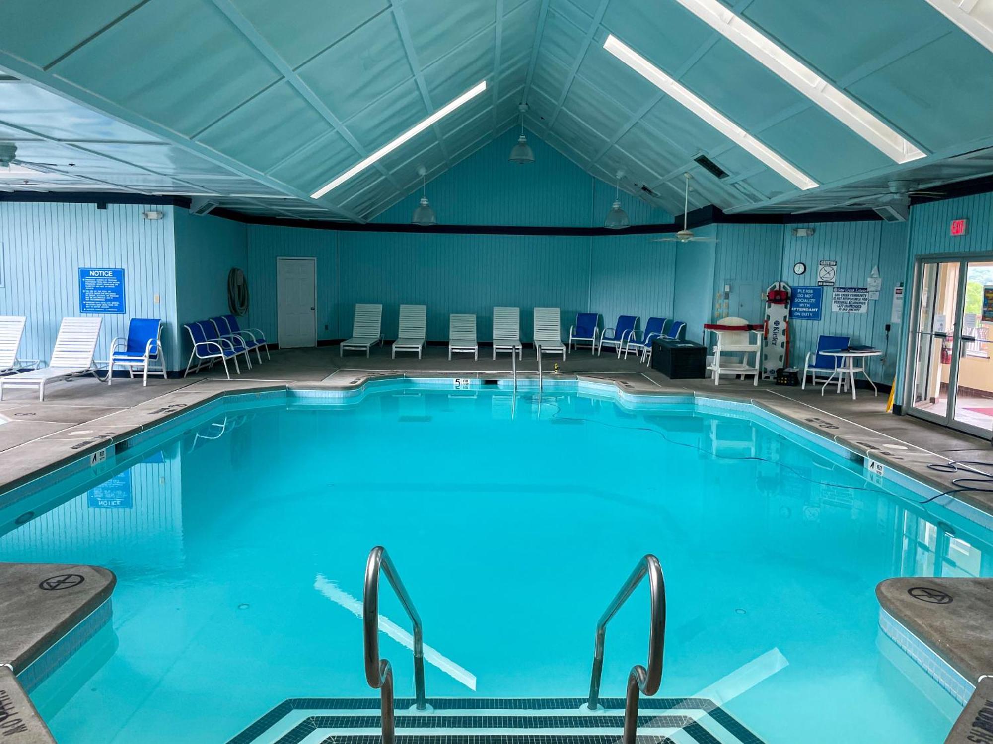 Unique Roundhouse: Hot Tub-game Room-firepit&more! Bushkill