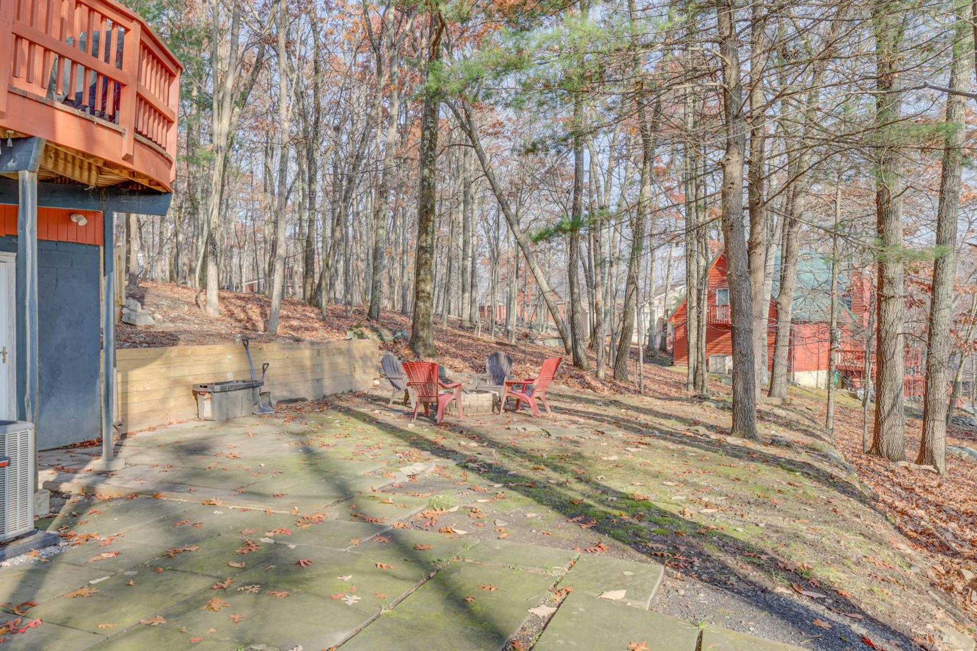 Holiday home Unique Roundhouse: Hot Tub-game Room-firepit&more! Bushkill